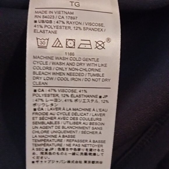 Women's navy knit top. - Picture 5 of 5